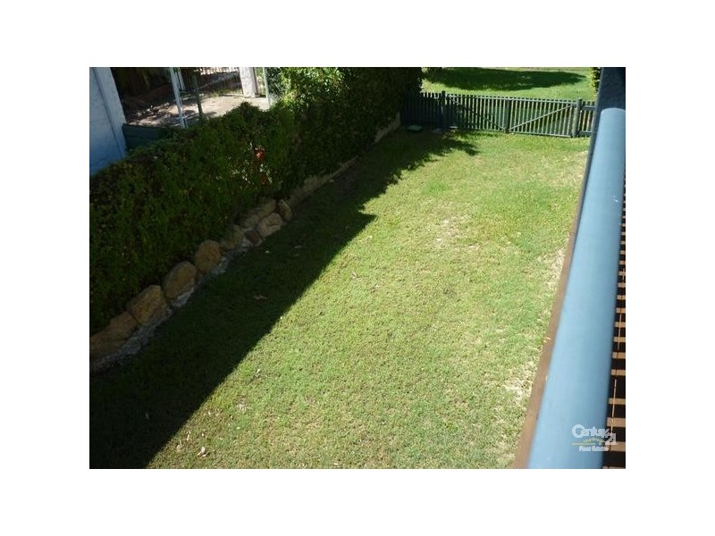 27 Cook Street, West Gladstone QLD 4680