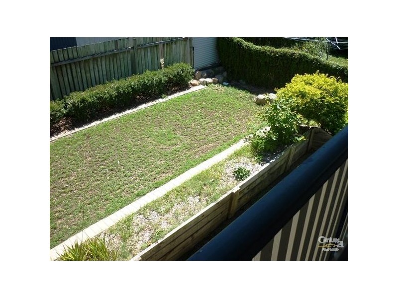 27 Cook Street, West Gladstone QLD 4680