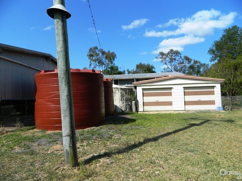 1561 Raglan Station Road, Ambrose QLD 4695