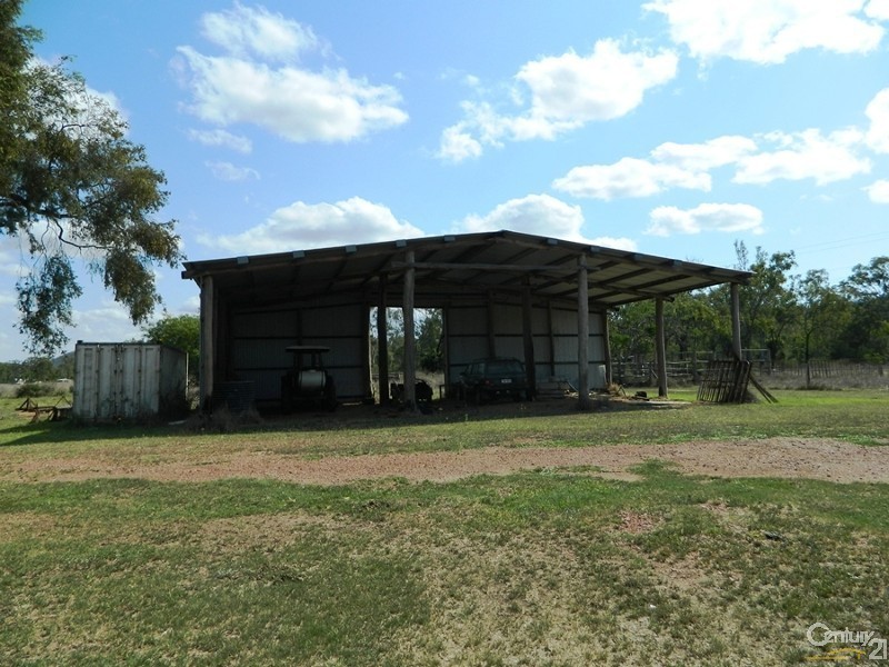 1561 Raglan Station Road, Ambrose QLD 4695