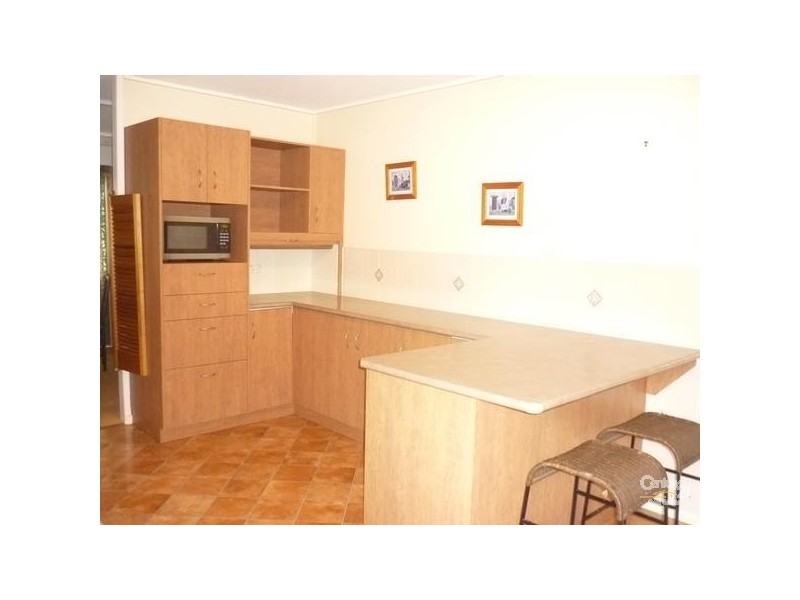 34 Charles Street, West Gladstone QLD 4680