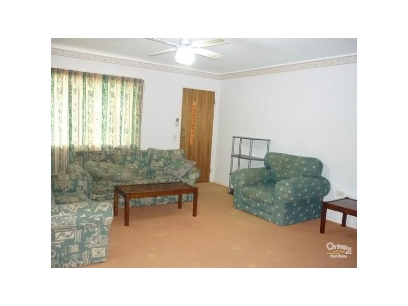 34 Charles Street, West Gladstone QLD 4680