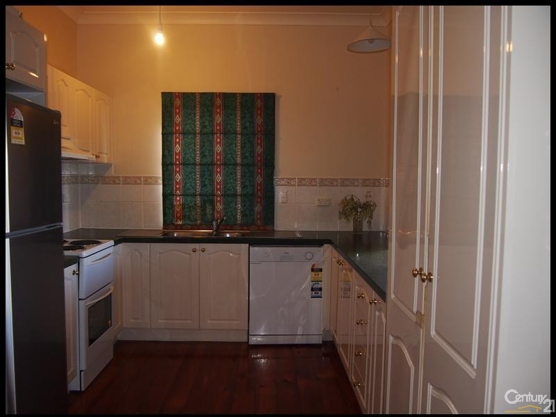238 Auckland Street, South Gladstone QLD 4680