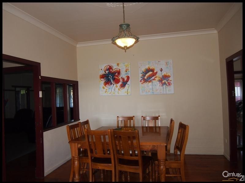 238 Auckland Street, South Gladstone QLD 4680