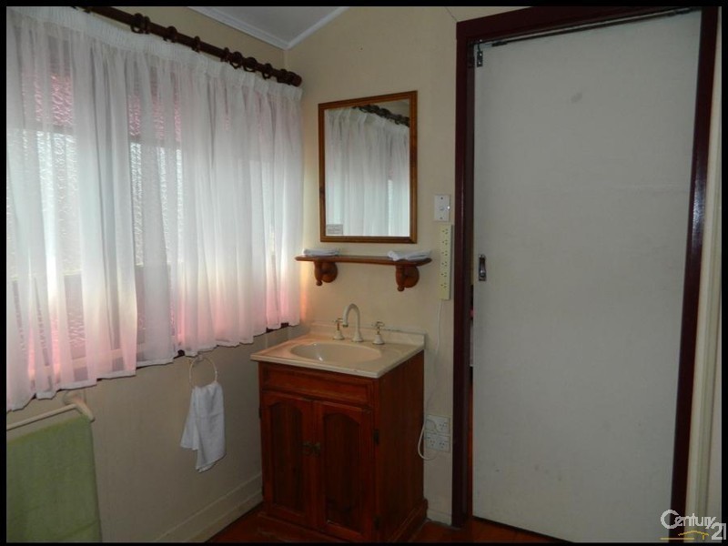 238 Auckland Street, South Gladstone QLD 4680