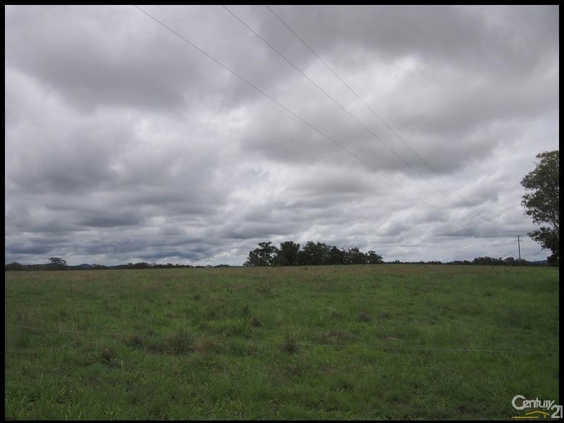 387 East End Road, Mount Larcom QLD 4695