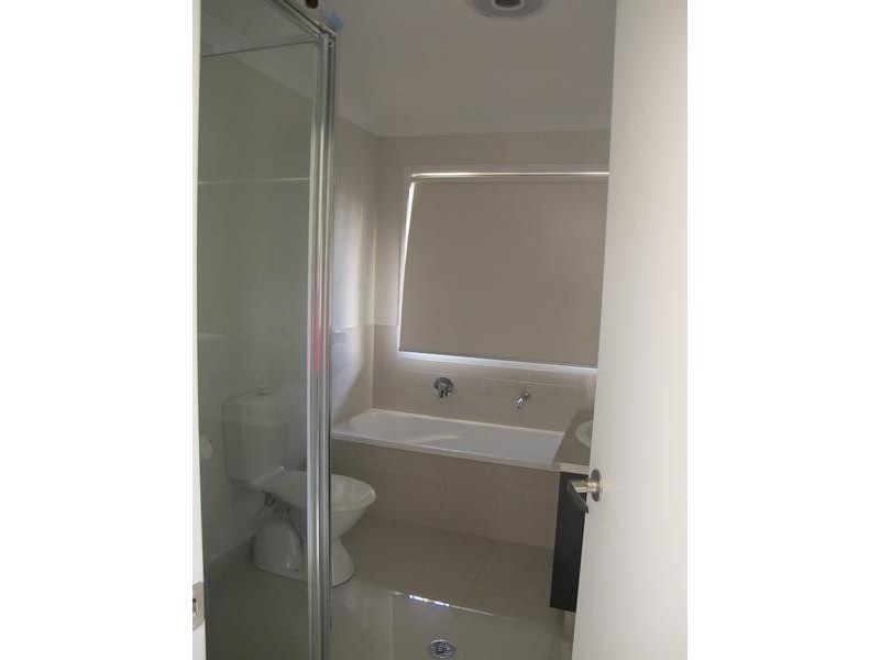 2/12 Stasia Lane, South Gladstone QLD 4680