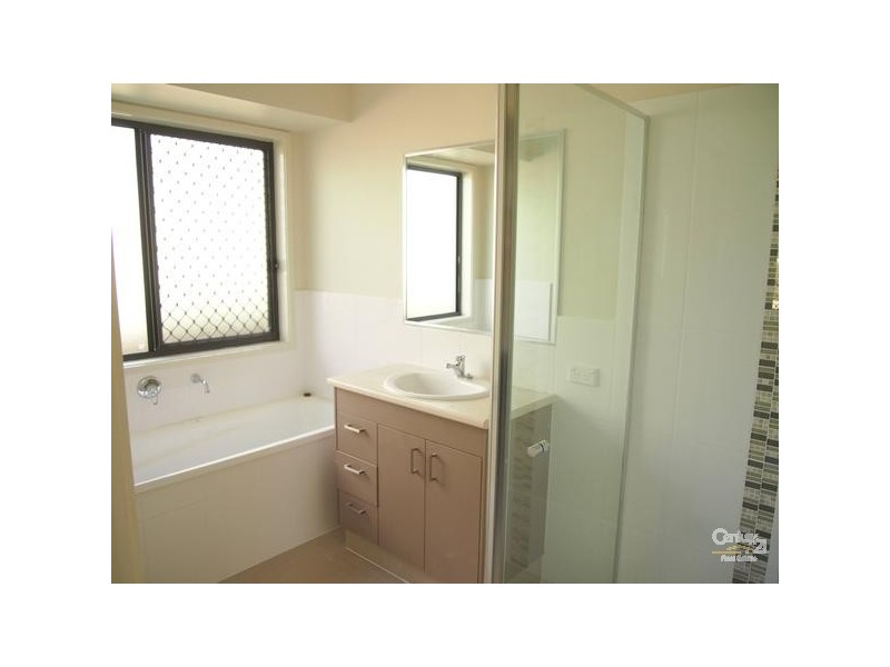 7 Petecost Close, Glen Eden QLD 4680