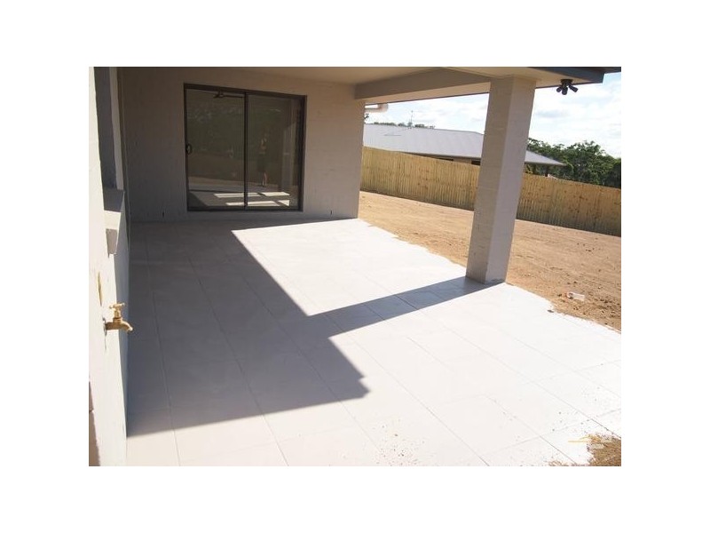 7 Petecost Close, Glen Eden QLD 4680