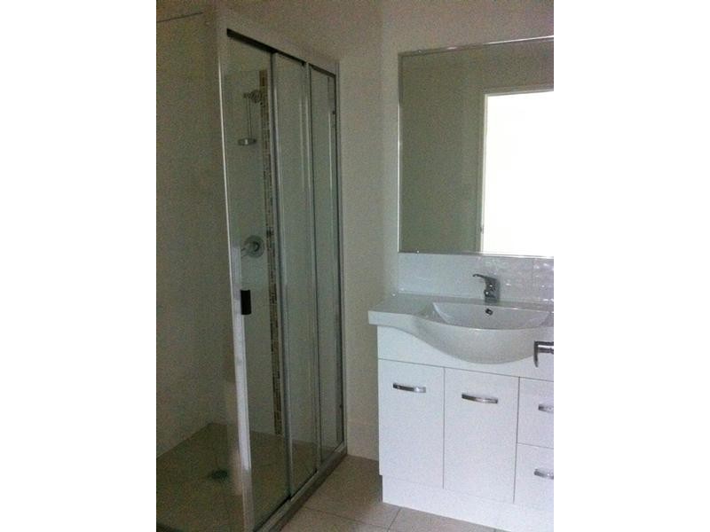 18 Sturt Court, Glen Eden QLD 4680