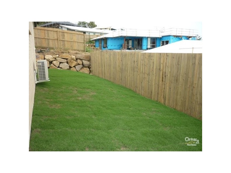 18 Sturt Court, Glen Eden QLD 4680