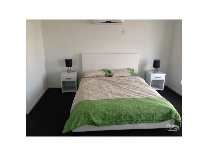 11 Dampier Court, Glen Eden QLD 4680