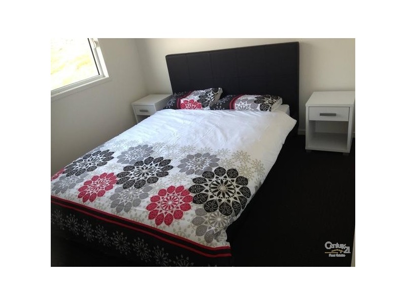 11 Dampier Court, Glen Eden QLD 4680