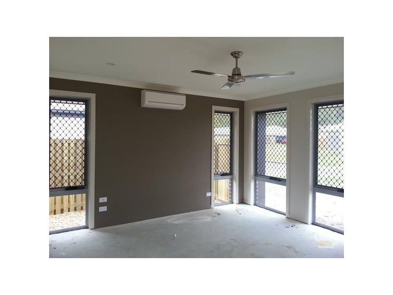 4 Bellbird Circuit, Kirkwood QLD 4680