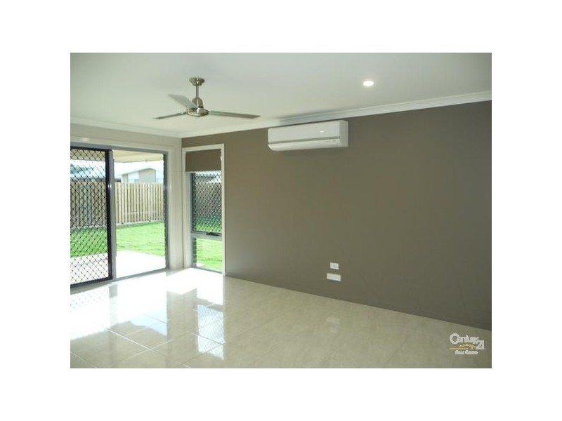 4 Bellbird Circuit, Kirkwood QLD 4680