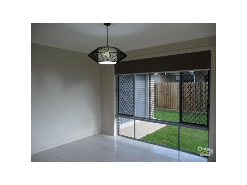 4 Bellbird Circuit, Kirkwood QLD 4680