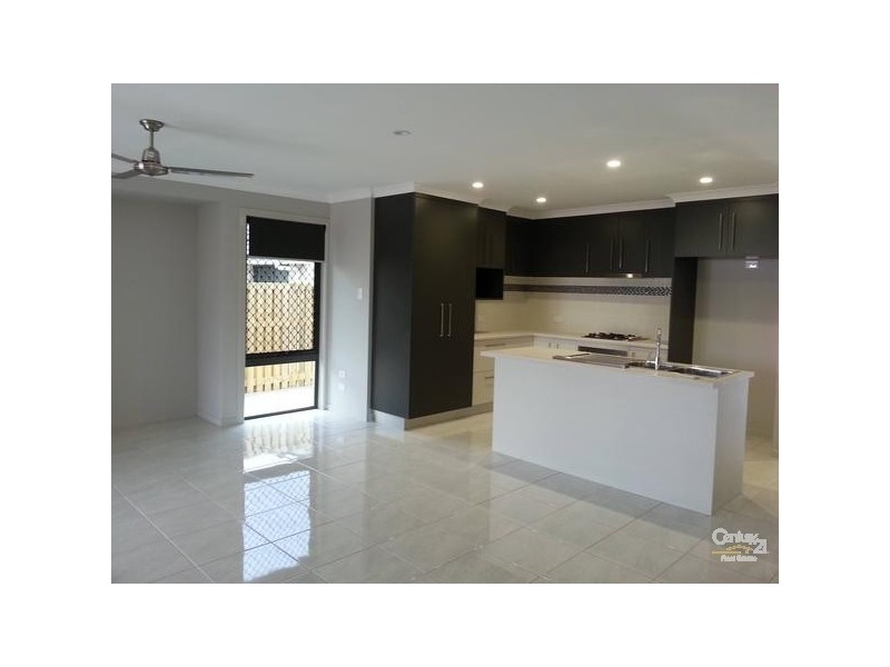 31 Bellbird Circuit, Kirkwood QLD 4680