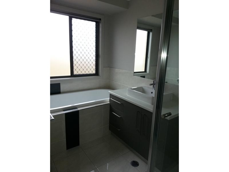 31 Bellbird Circuit, Kirkwood QLD 4680