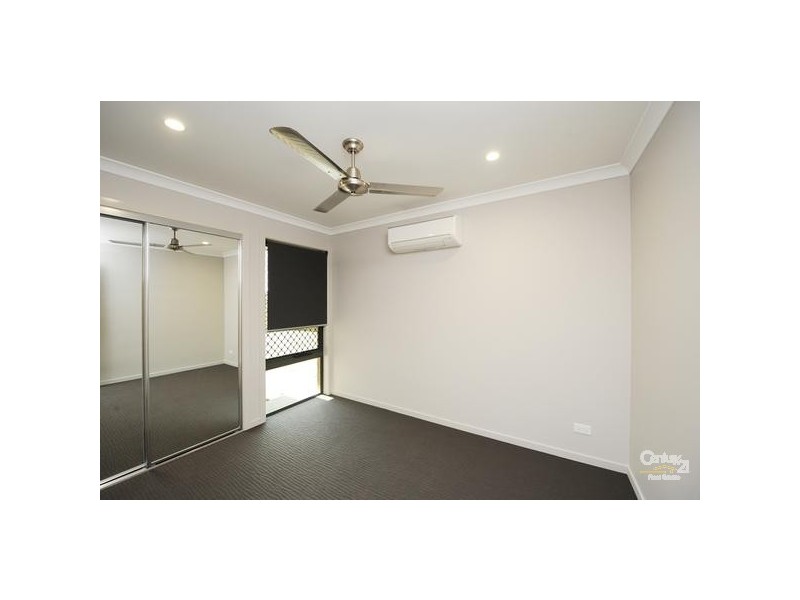 31 Bellbird Circuit, Kirkwood QLD 4680