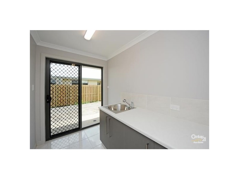 31 Bellbird Circuit, Kirkwood QLD 4680