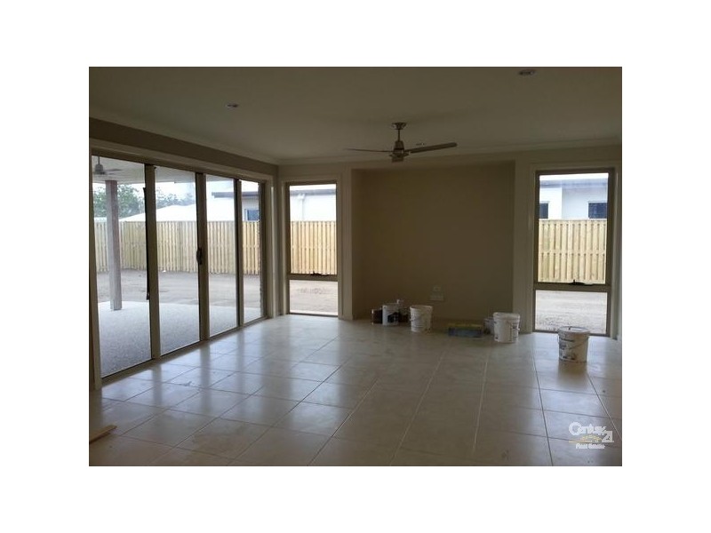 12 Bellbird Circuit, Kirkwood QLD 4680