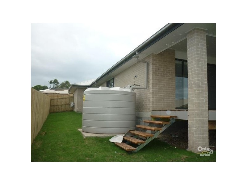 16 Sturt Court, Glen Eden QLD 4680