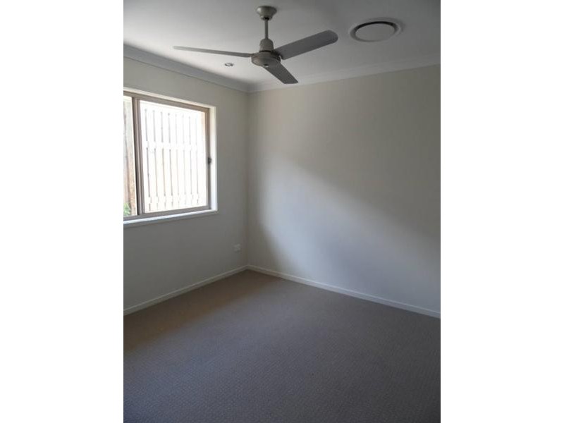 2 Thornbill Street, Kirkwood QLD 4680