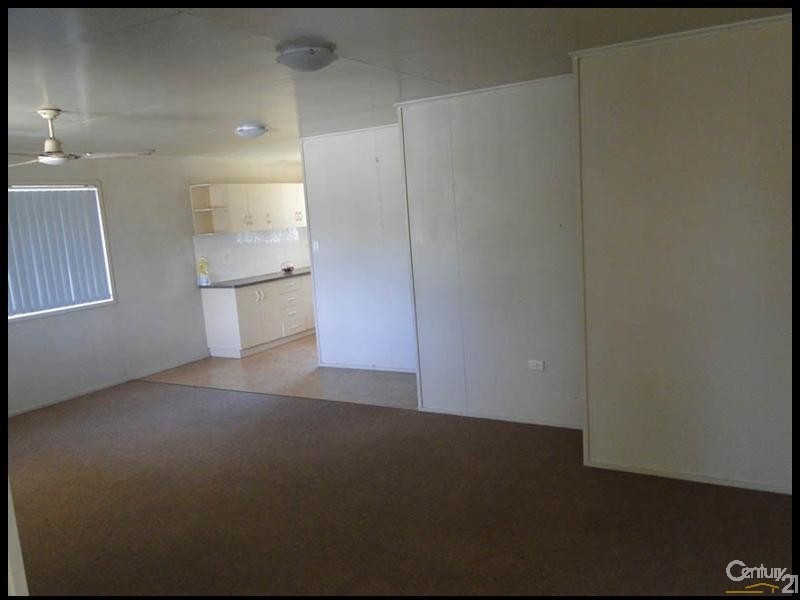 38 Park Street, West Gladstone QLD 4680