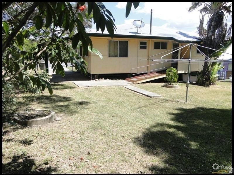 38 Park Street, West Gladstone QLD 4680