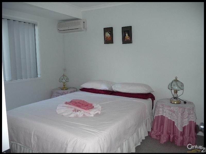 4a Carinya Drive, Clinton QLD 4680