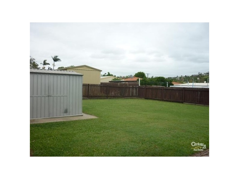 7 Ormiston Place, Clinton QLD 4680
