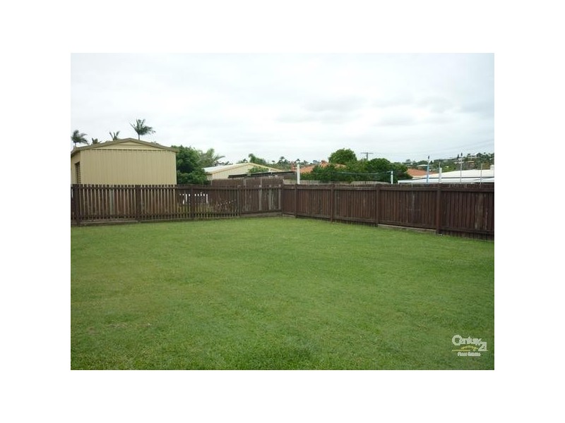 7 Ormiston Place, Clinton QLD 4680
