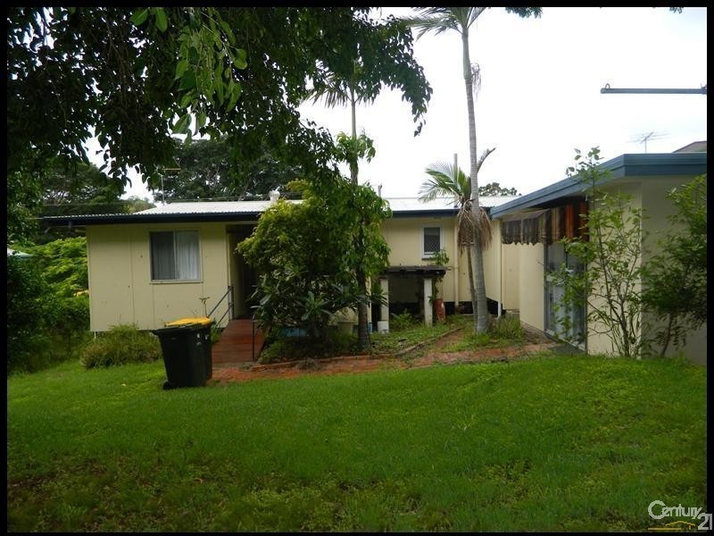 27 Rossella Street, West Gladstone QLD 4680