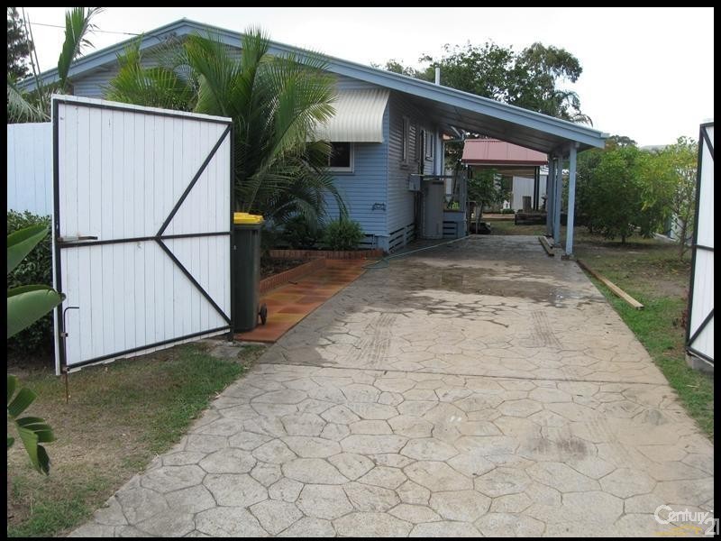 19 Moura Crescent, Barney Point QLD 4680