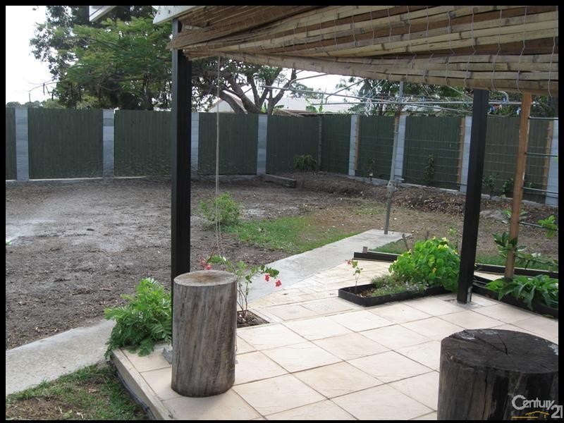 19 Moura Crescent, Barney Point QLD 4680