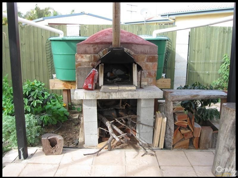 19 Moura Crescent, Barney Point QLD 4680