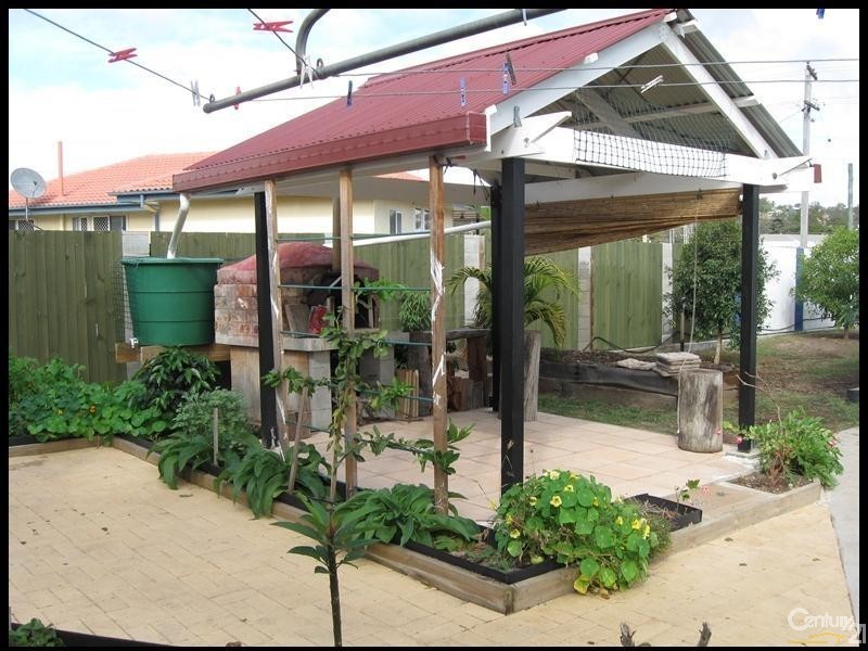 19 Moura Crescent, Barney Point QLD 4680