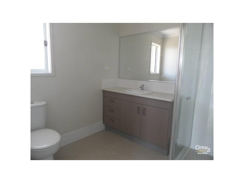 7 Bellbird Circuit, Kirkwood QLD 4680