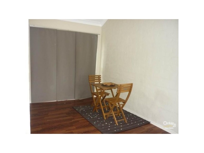 2/9 Nothling Street, New Auckland QLD 4680