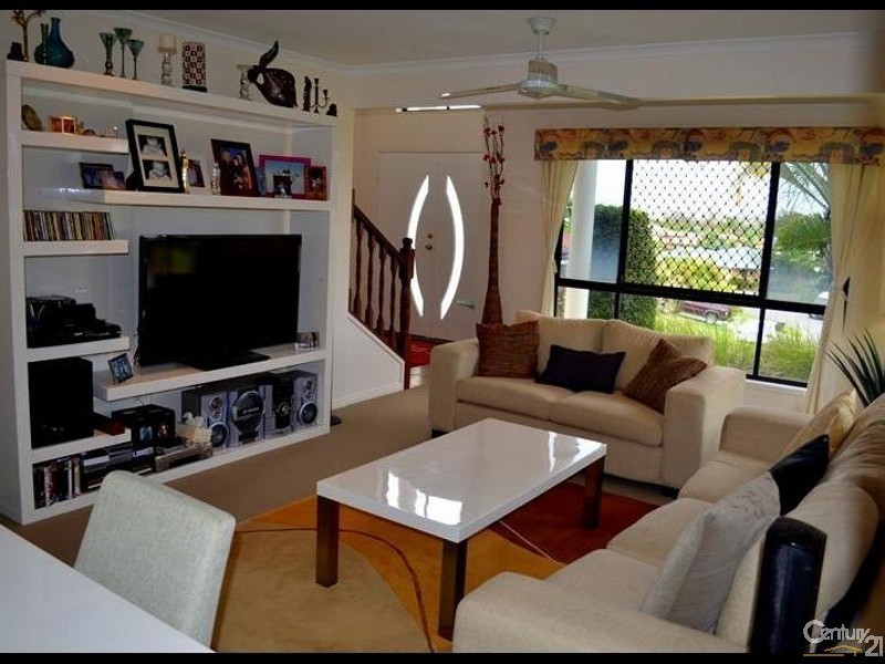 8 Hewett Court, Clinton QLD 4680