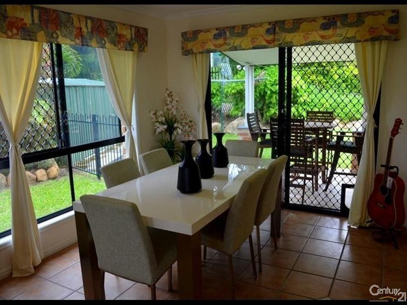 8 Hewett Court, Clinton QLD 4680