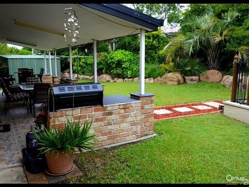 8 Hewett Court, Clinton QLD 4680