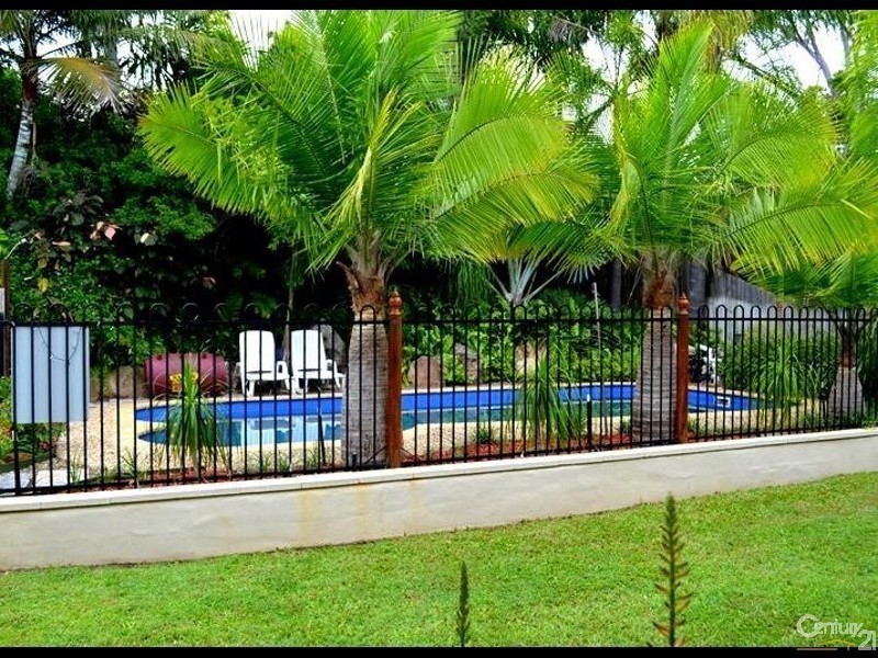 8 Hewett Court, Clinton QLD 4680
