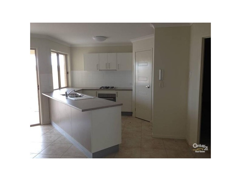 6 Blaxland Court, Glen Eden QLD 4680