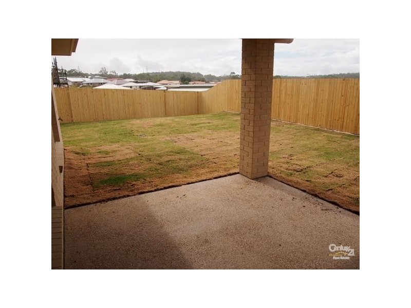 6 Blaxland Court, Glen Eden QLD 4680