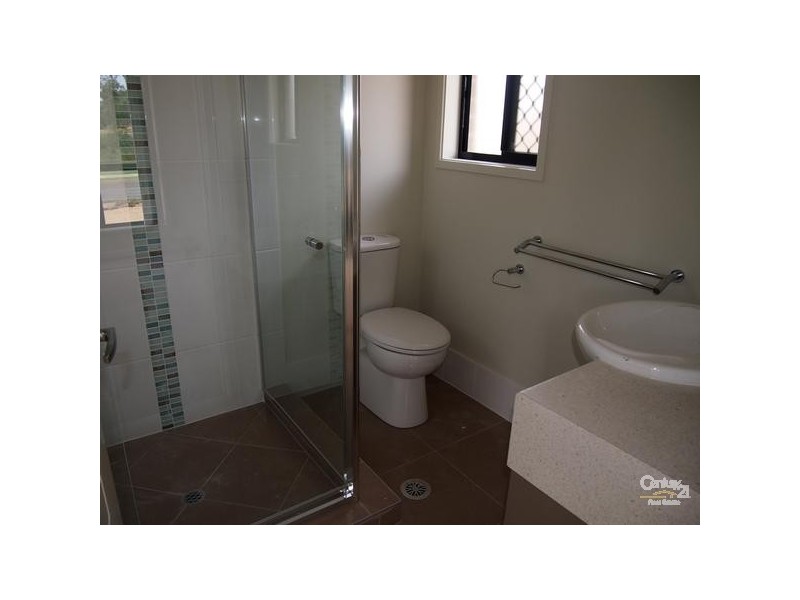 28 Creekview Drive, Kirkwood QLD 4680