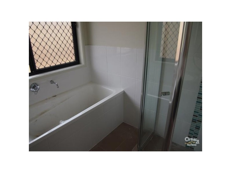 28 Creekview Drive, Kirkwood QLD 4680