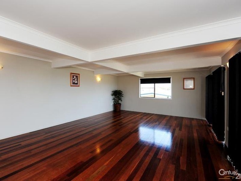 7 The Esplanade, Barney Point QLD 4680