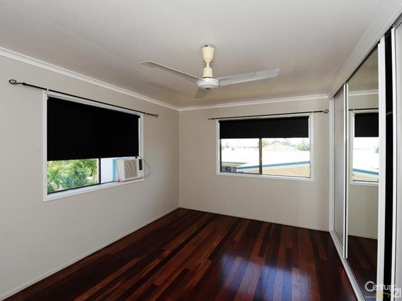 7 The Esplanade, Barney Point QLD 4680
