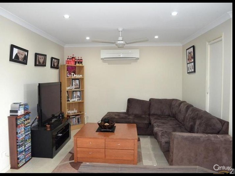 4 Markowitz Place, Kirkwood QLD 4680